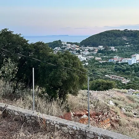 Paparezzi Villa *